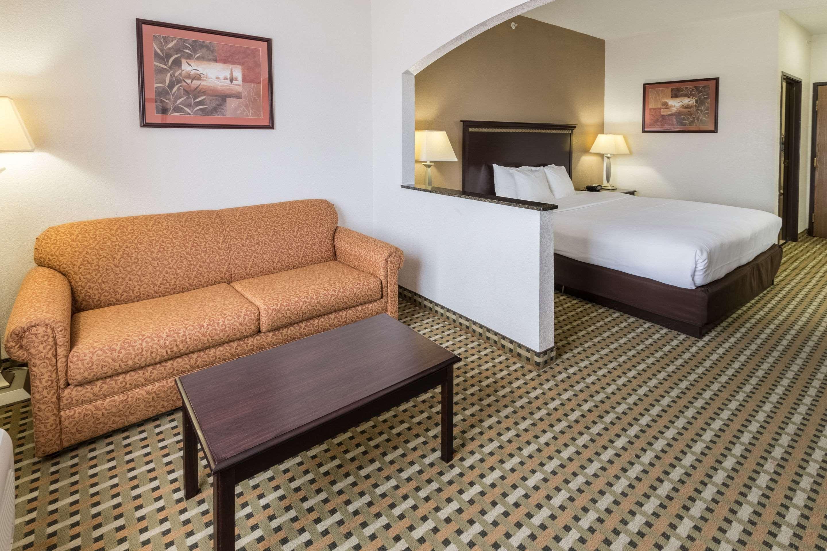 Quality Suites Burleson - Ft Worth المظهر الخارجي الصورة
