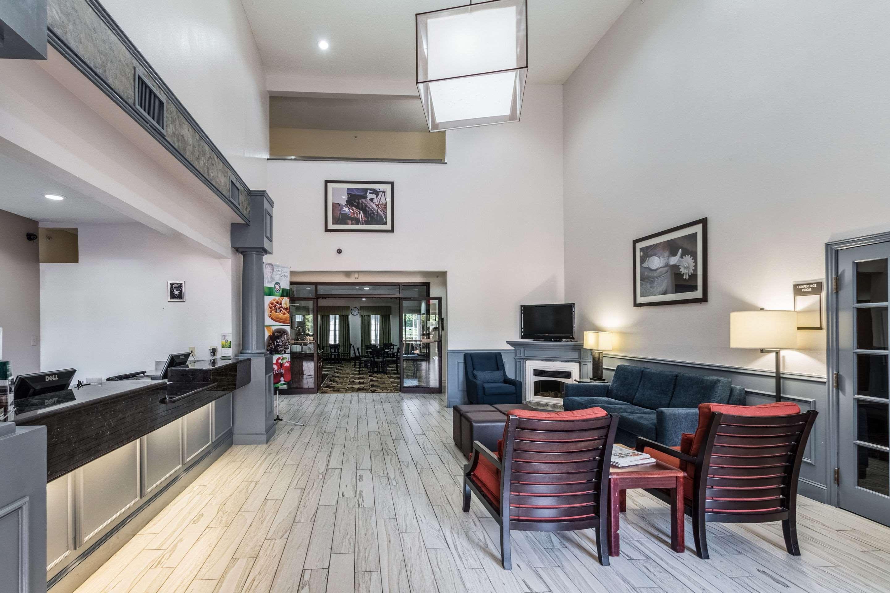 Quality Suites Burleson - Ft Worth المظهر الخارجي الصورة