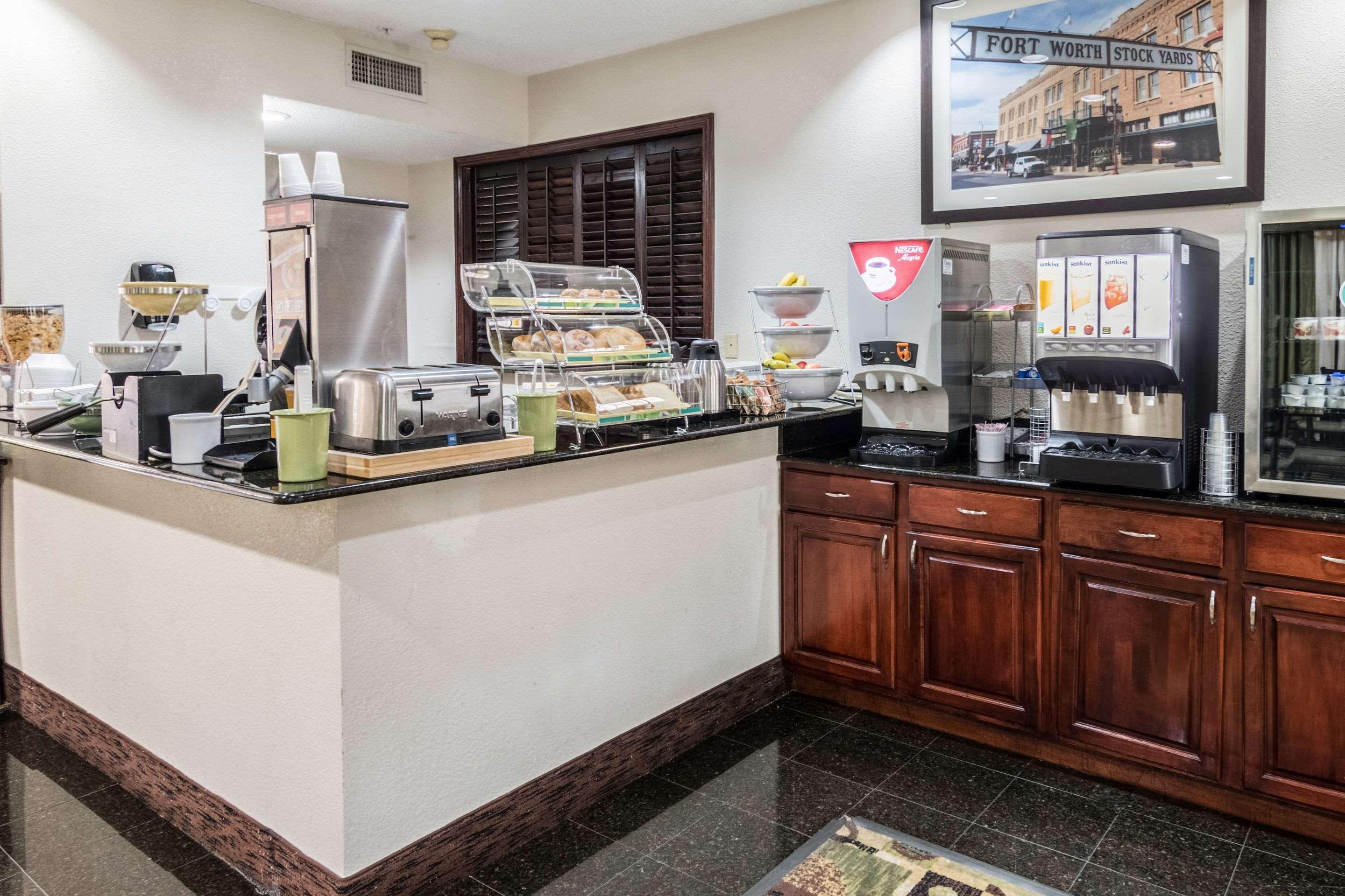 Quality Suites Burleson - Ft Worth المظهر الخارجي الصورة