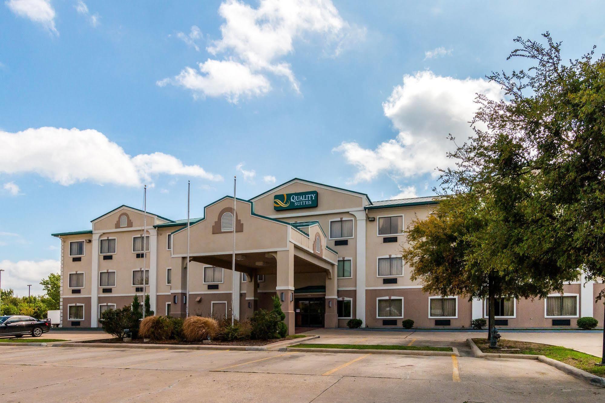 Quality Suites Burleson - Ft Worth المظهر الخارجي الصورة