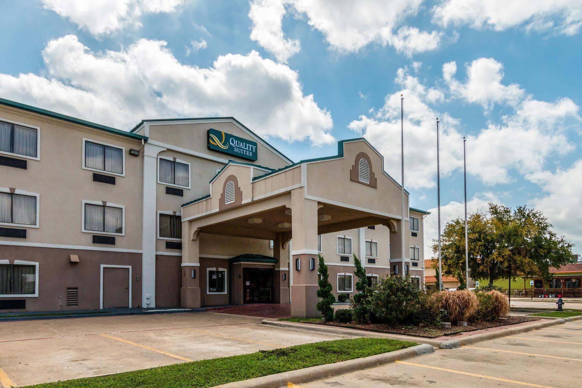 Quality Suites Burleson - Ft Worth المظهر الخارجي الصورة